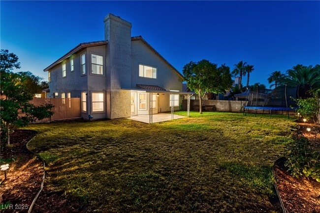 Foto del edificio - 1933 Coralino Dr