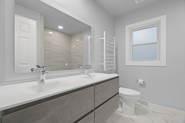 Foto del edificio - 821 E Lilly Ln