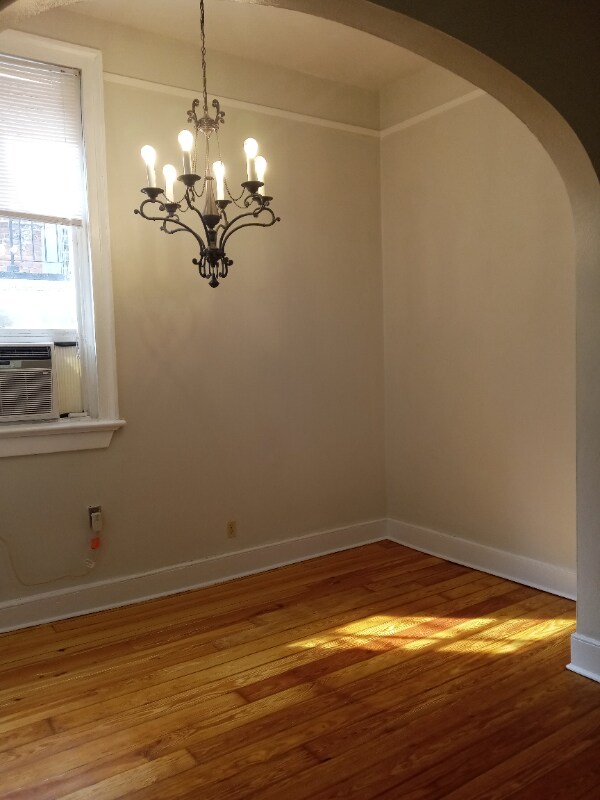 Building Photo - 514 Madison St