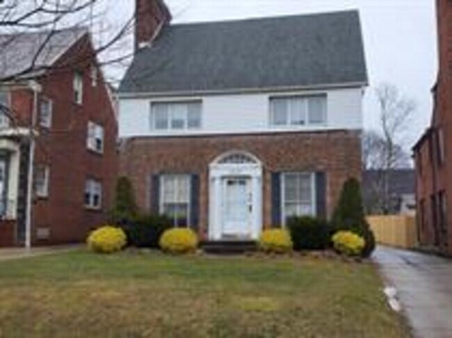 Building Photo - 3657 Winchell Road - 1
