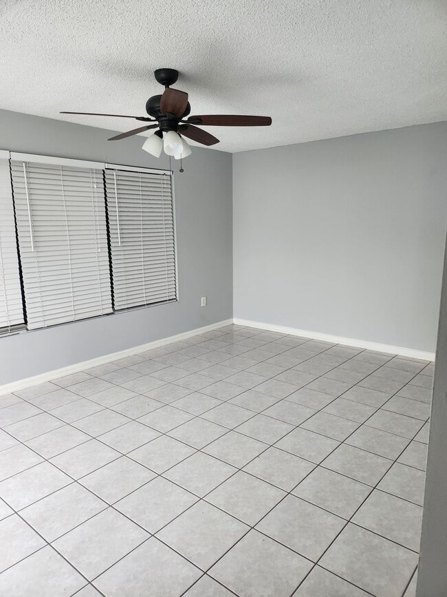 Foto del edificio - Beautiful 3/2/1 New Port Richey Home.