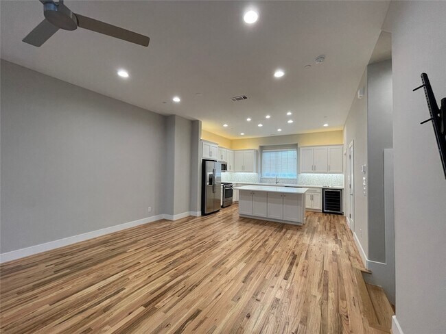 Foto del edificio - 4910 Live Oak St