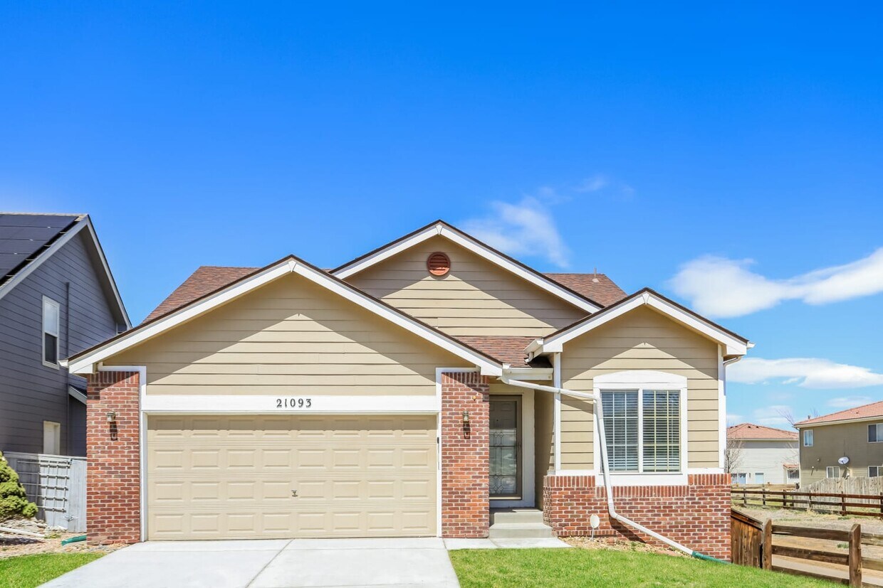 Primary Photo - 21093 E 40Th Place