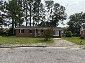 Building Photo - 105 Fort Dr
