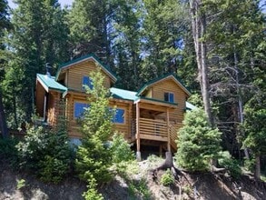Building Photo - 180 Matterhorn Dr
