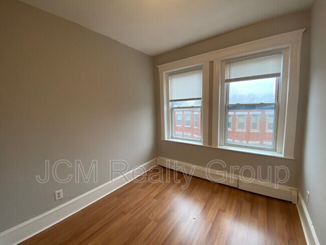 Building Photo - 96-98 Woodledge Street