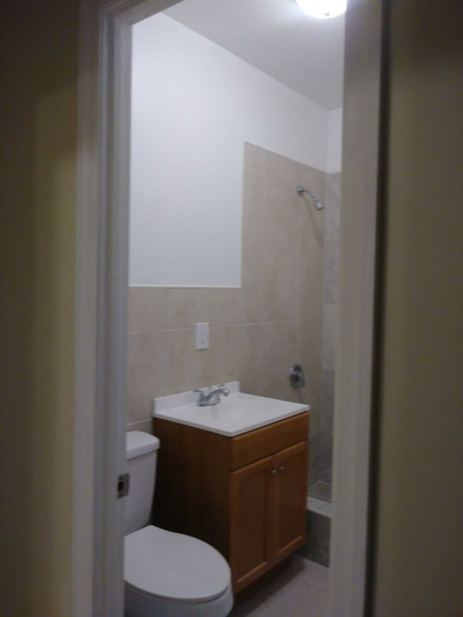 Foto del edificio - 605 Midwood St