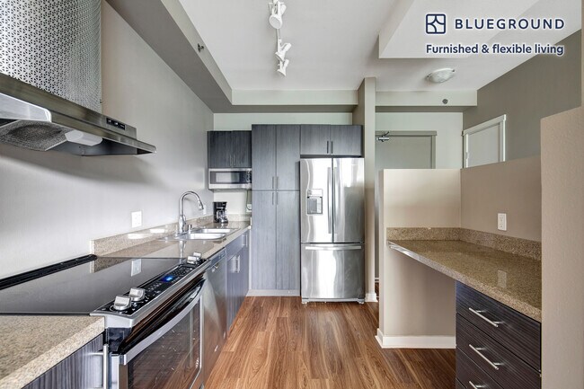 Foto del edificio - 989 112th Ave NE