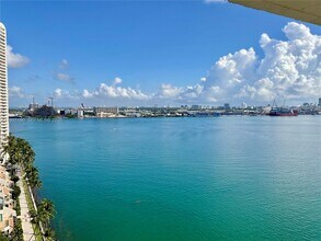 Building Photo - 770 Claughton Island Dr