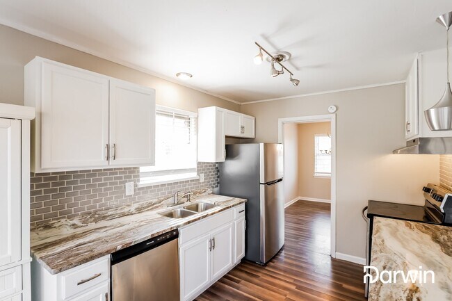 Building Photo - 1861 Cedar Crest Road, Birmingham, AL 35214