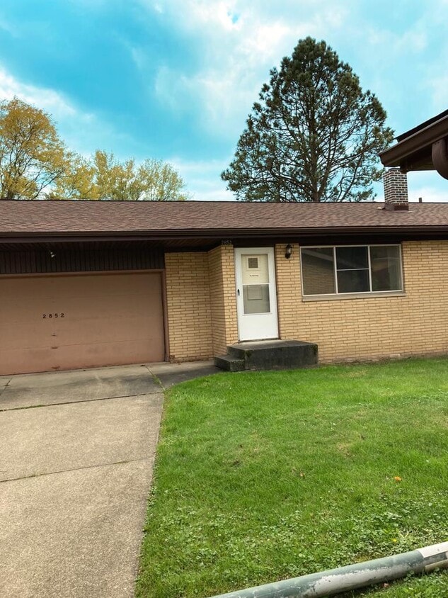 Primary Photo - 2856 Morewood Rd
