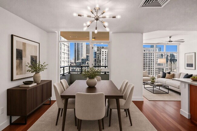 Foto del edificio - "Stylish 1-Bedroom Condo with Stunning Views in Vibrant San Diego!"