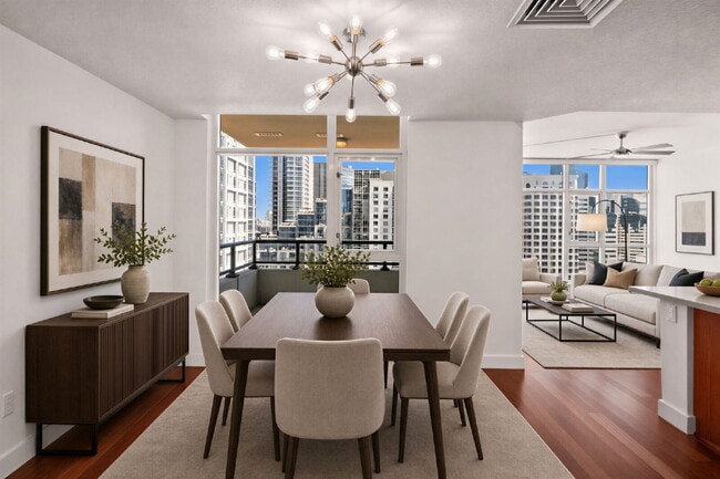 Building Photo - "Stylish 1-Bedroom Condo with Stunning Views in Vibrant San Diego!"