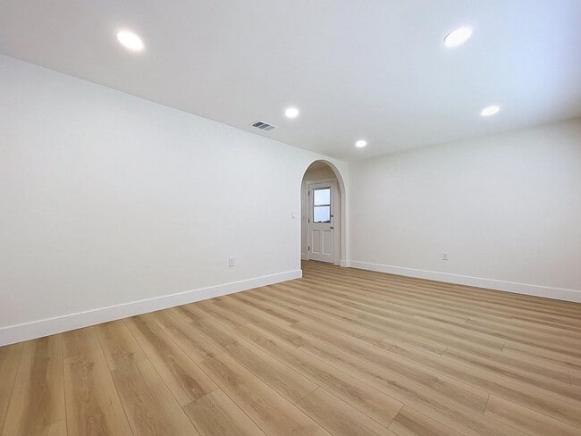 Building Photo - 4717 Fernery Ln