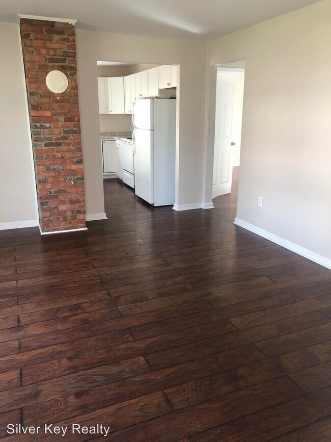 Building Photo - 2 br, 1 bath House - 526 Sunset Drive