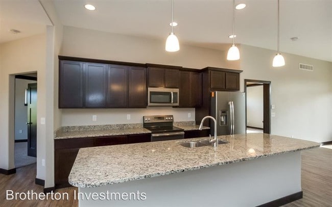 Building Photo - 2869 Blue Sage Dr