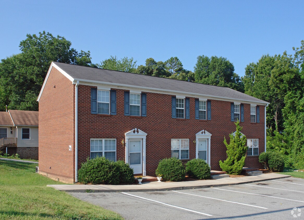 Foto principal - 943-947 Council St