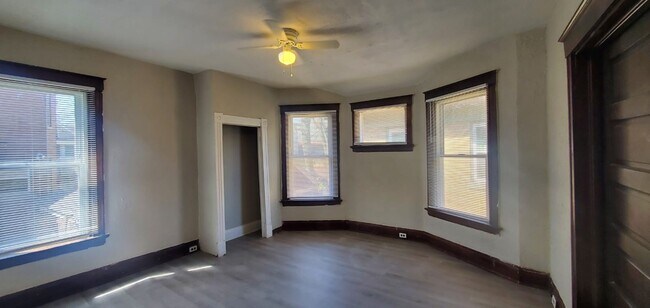 Building Photo - 1527 Dixmont Ave