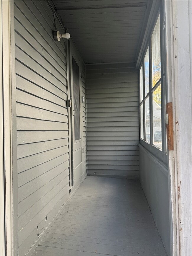 Building Photo - 686 Seward St