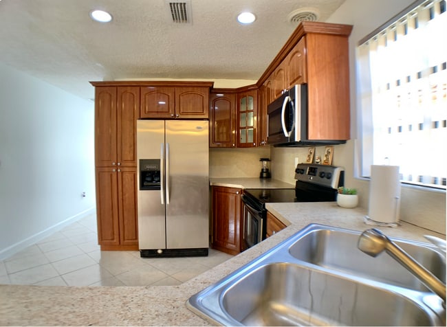 Photo - 6411 W 22nd Ct House