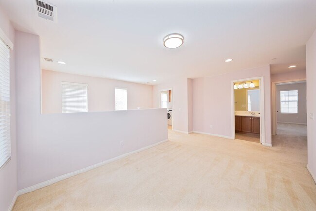 Foto del edificio - 372 Cardinal Ln