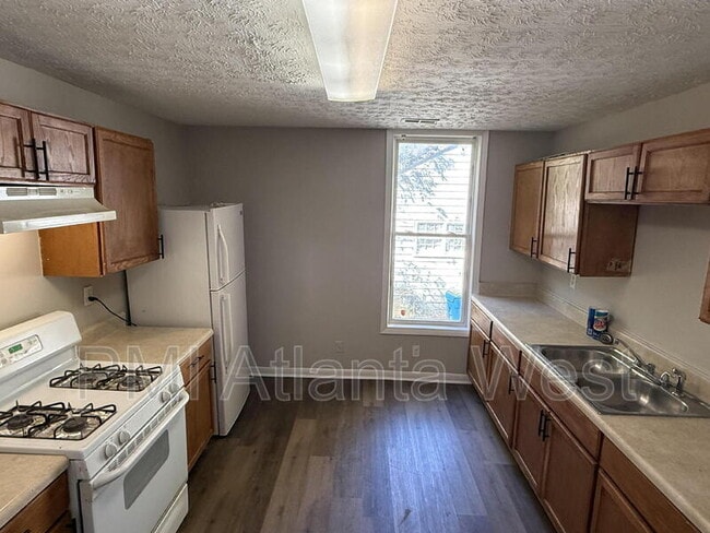 Building Photo - 1462 Saint Michael Ave