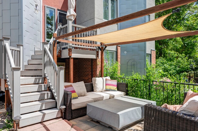 Photo - 377 Pearl St Townhome