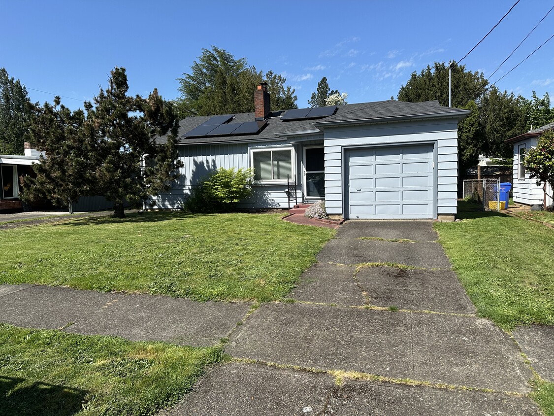 Primary Photo - 5105 SE 51st Ave