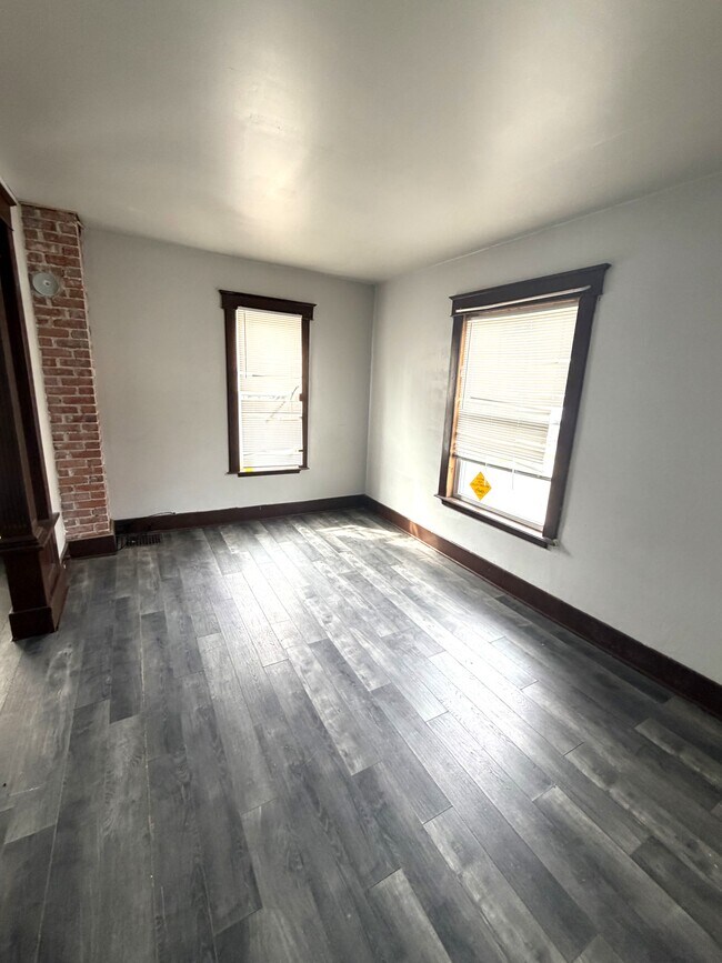 Foto del edificio - 2825 Raspberry St