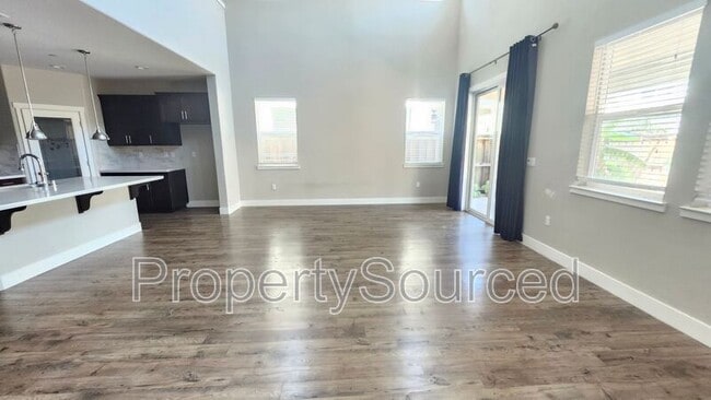 Foto del edificio - 17848 Eastman Ct