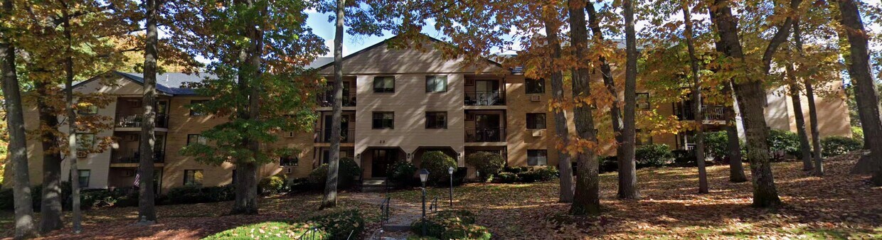 Front Entry for Building 23 - 23 Country Club Dr