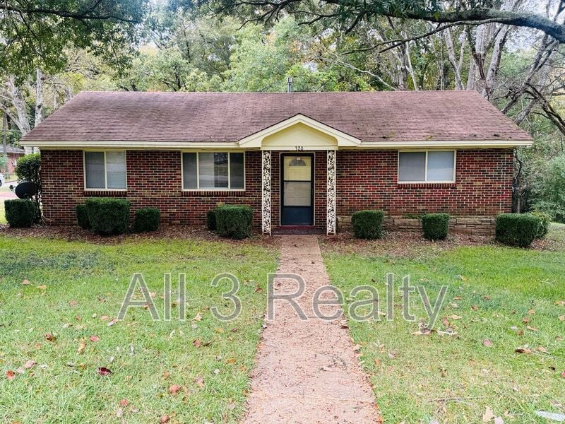 Foto principal - 320 Green Ridge Rd