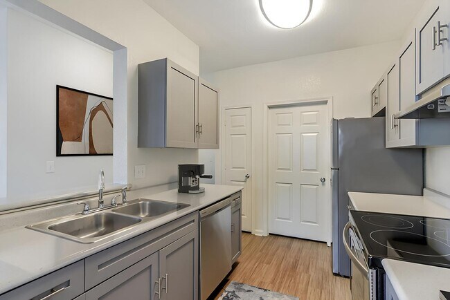 Foto del edificio - Spotswood Commons Apartments