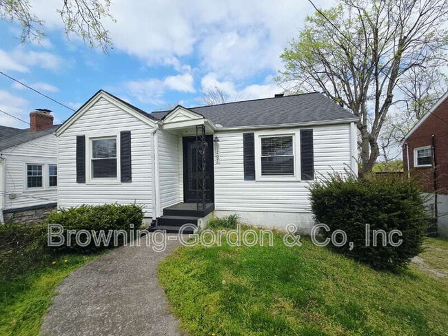 Photo - 1207 Sunnymeade Dr House