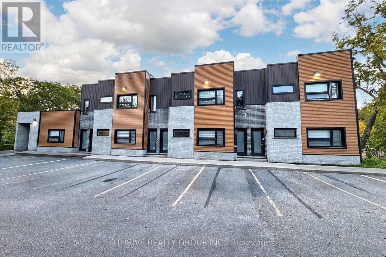 Photo principale - 147-147 Pond Mills Rd