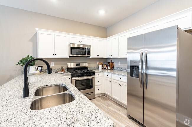 3BR-25BA-1360SF - Kitchen - Legacy Townhomes