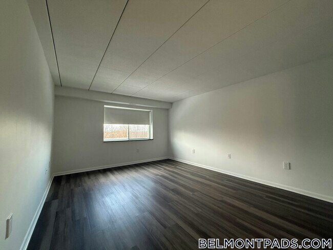 Foto del edificio - 55 Hill Rd