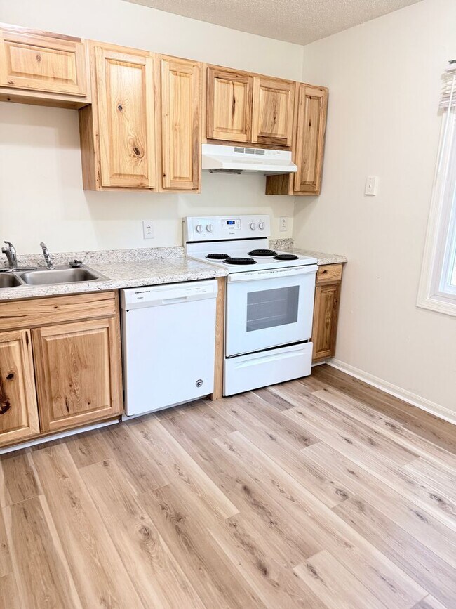 Foto del edificio - Weston Ridge E