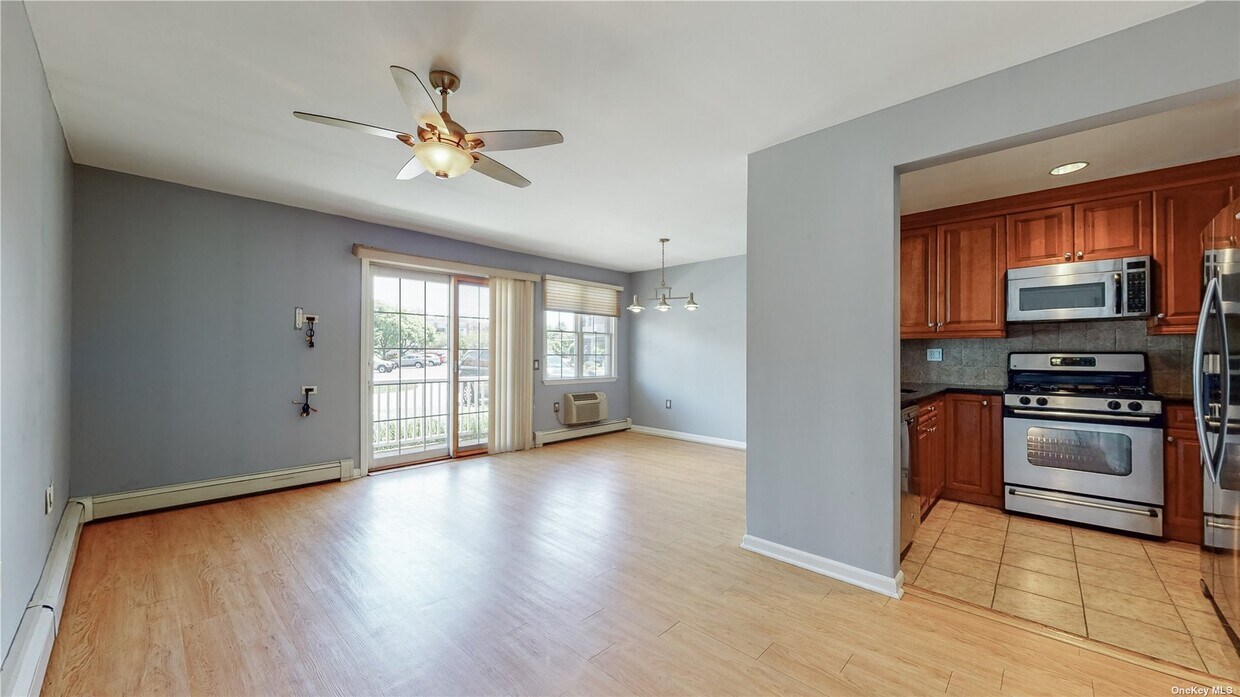Foto principal - 94-50 Magnolia Ct
