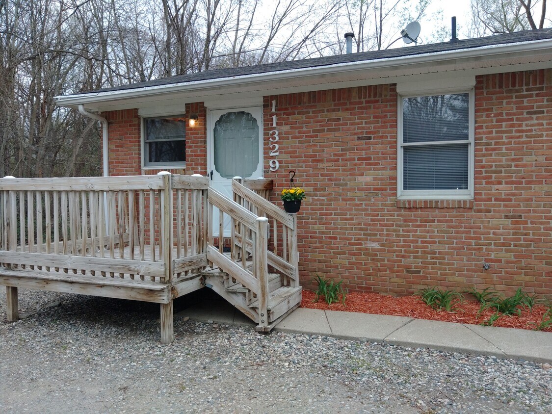 11329 Ford Road, Brighton, MI 48116 Townhome Rentals in Brighton MI