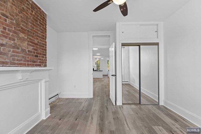 Foto del edificio - 115 Willow Ave