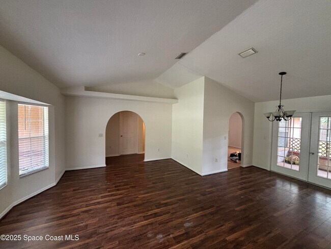 Foto del edificio - 5145 Walton Ave