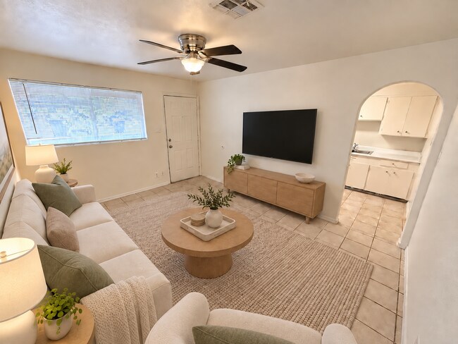 Foto del edificio - 10648 N 15th Ave