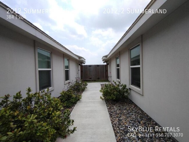 Foto del edificio - 2012 Summerland Dr