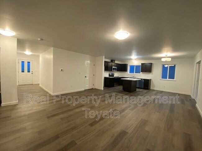 Foto del edificio - 6270 Fernridge Dr