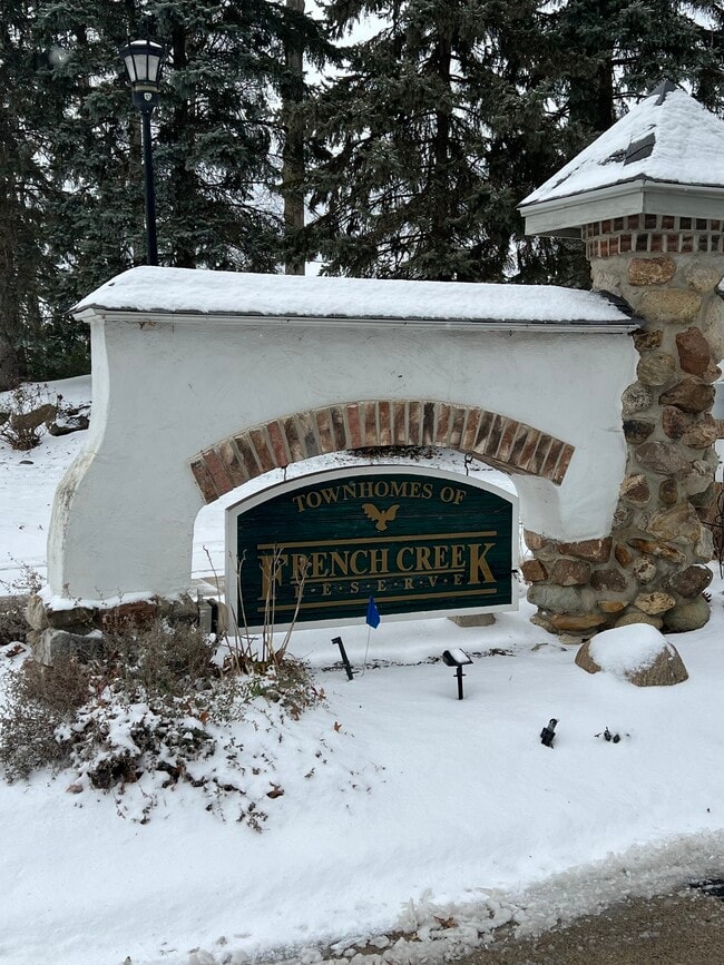 Building Photo - 36447 N Reserve Cir