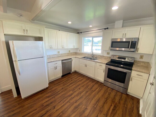 Foto del edificio - 3 Bedroom, 1.5 Baths