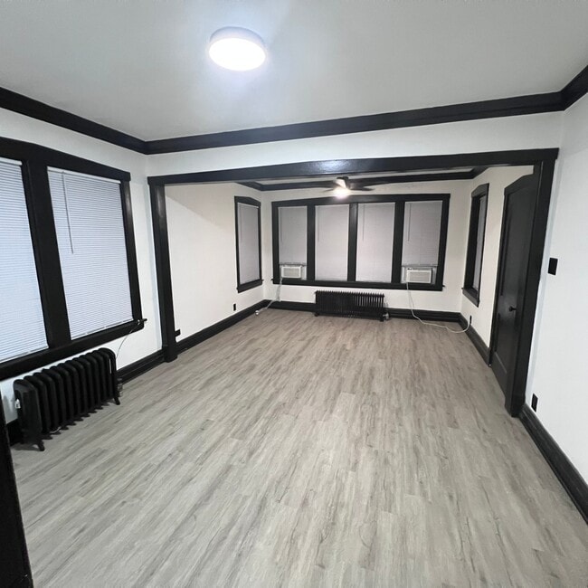 Building Photo - 1621 50th Ct