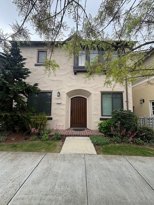 Foto principal - Welcome Home to Grafton Terrace! Ideally l...