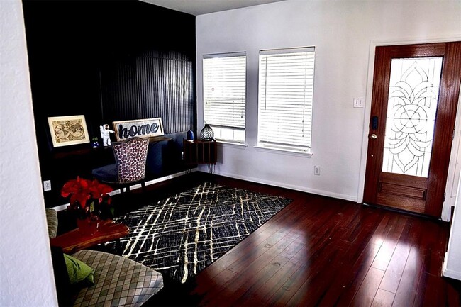 Foto del edificio - 6426 Star Shadow Ln